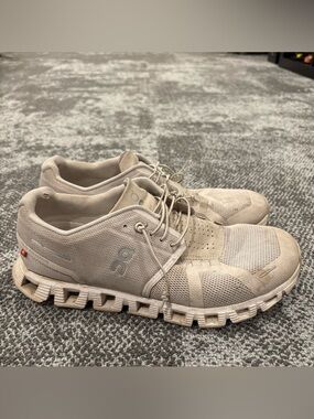 On Running Cloud 5 Undyed White Beige Athletics Running Shoes Womens U.S. 9.5